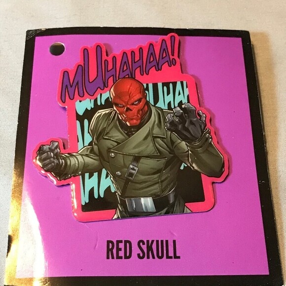 Marvel Red Skull Loot Crate Exclusive Collectors Pin - Picture 1 of 3